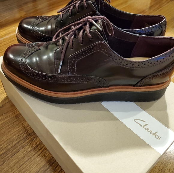 Clarks Teadale Maira Brogues in Aubergine - Picture 3 of 8